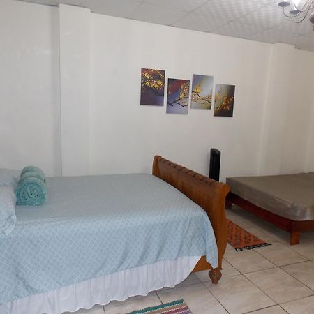 Stewart Apt- Trincity, Airport, Washer, Dryer, Office, Cable , Wifi Eksteriør billede