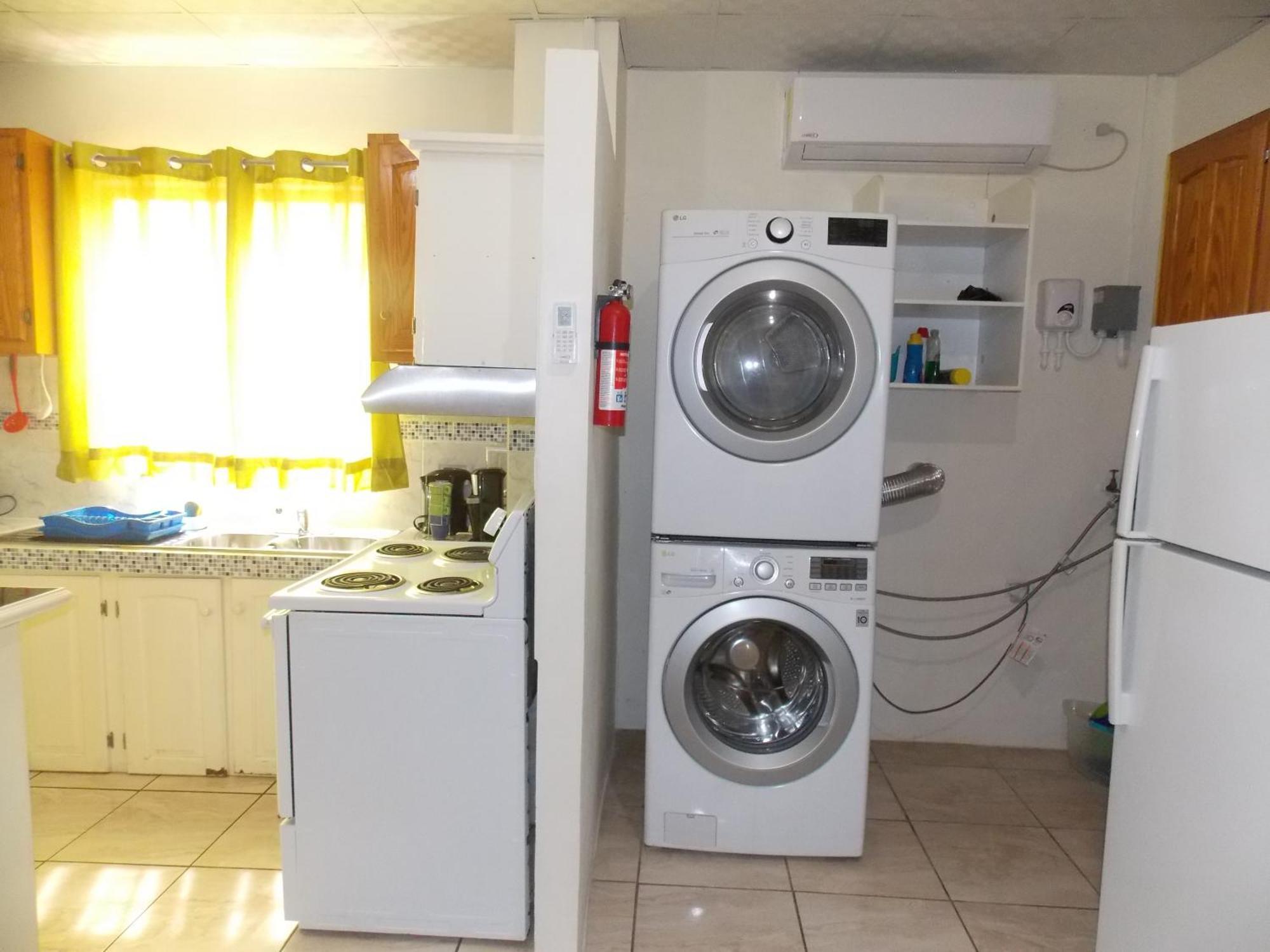 Stewart Apt- Trincity, Airport, Washer, Dryer, Office, Cable , Wifi Eksteriør billede