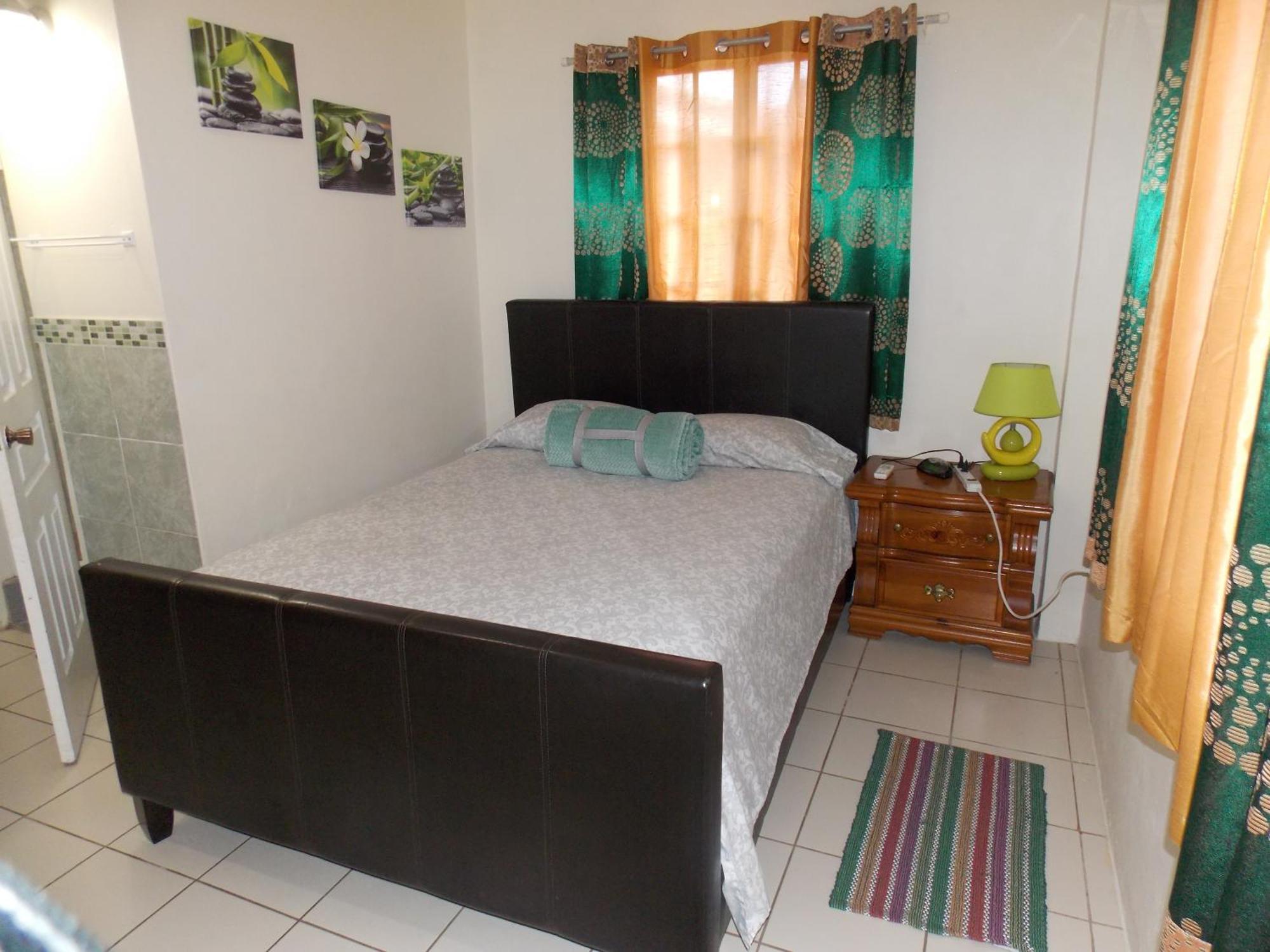 Stewart Apt- Trincity, Airport, Washer, Dryer, Office, Cable , Wifi Eksteriør billede