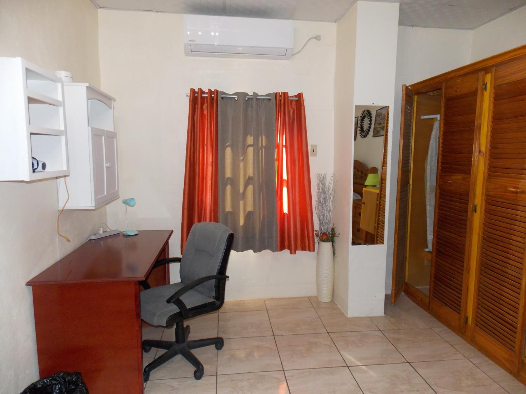Stewart Apt- Trincity, Airport, Washer, Dryer, Office, Cable , Wifi Eksteriør billede